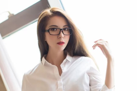 【8套】陈良玲carry写真视频惊艳全场，陈良玲carry的微光爱情