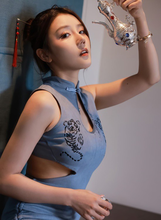 【7套】Sugar糖酒酒模特写真集下载，28路车与黎明的约定